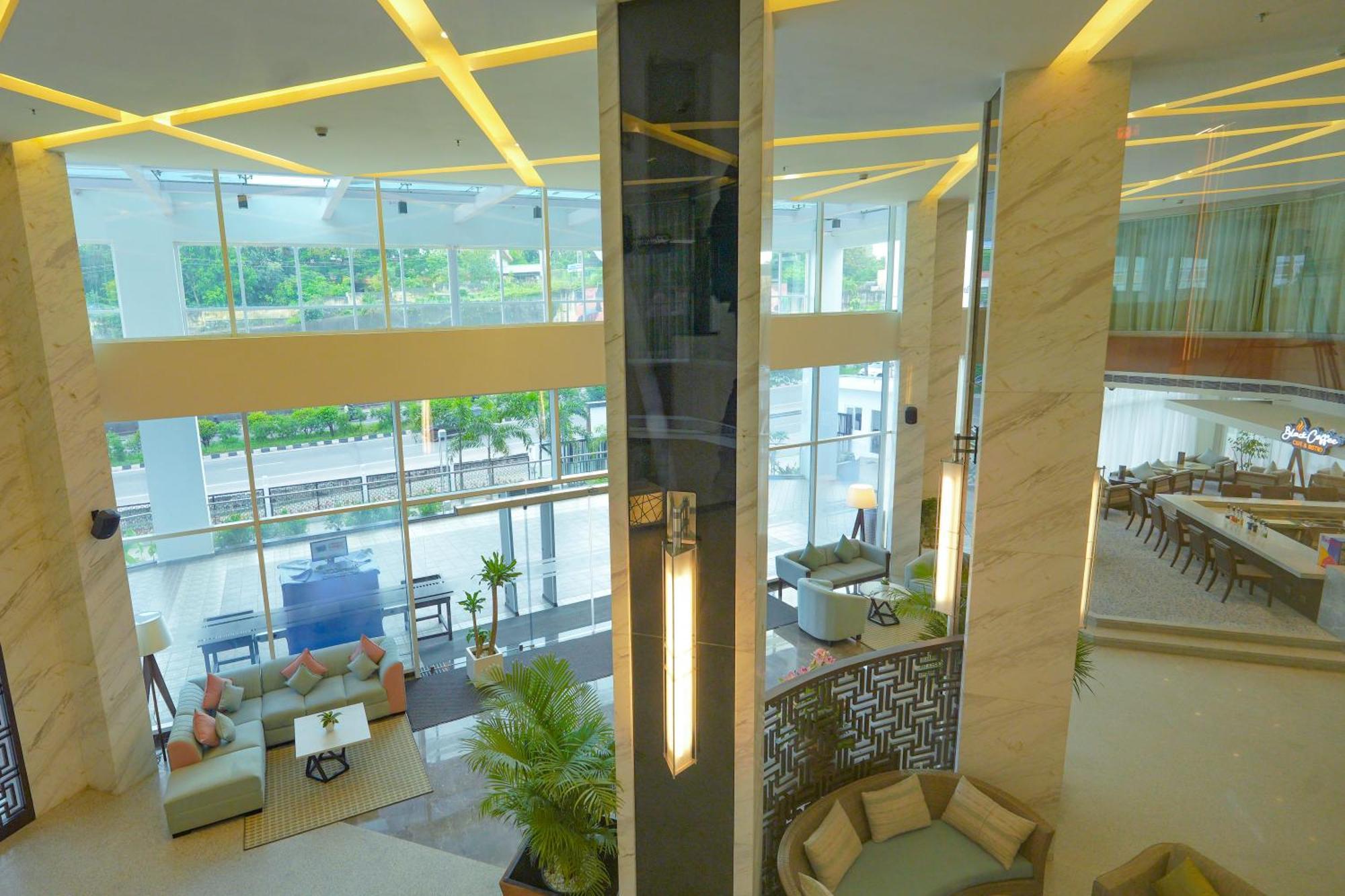 Gokulam Grand Trivandrum Thiruvananthapuram Kültér fotó