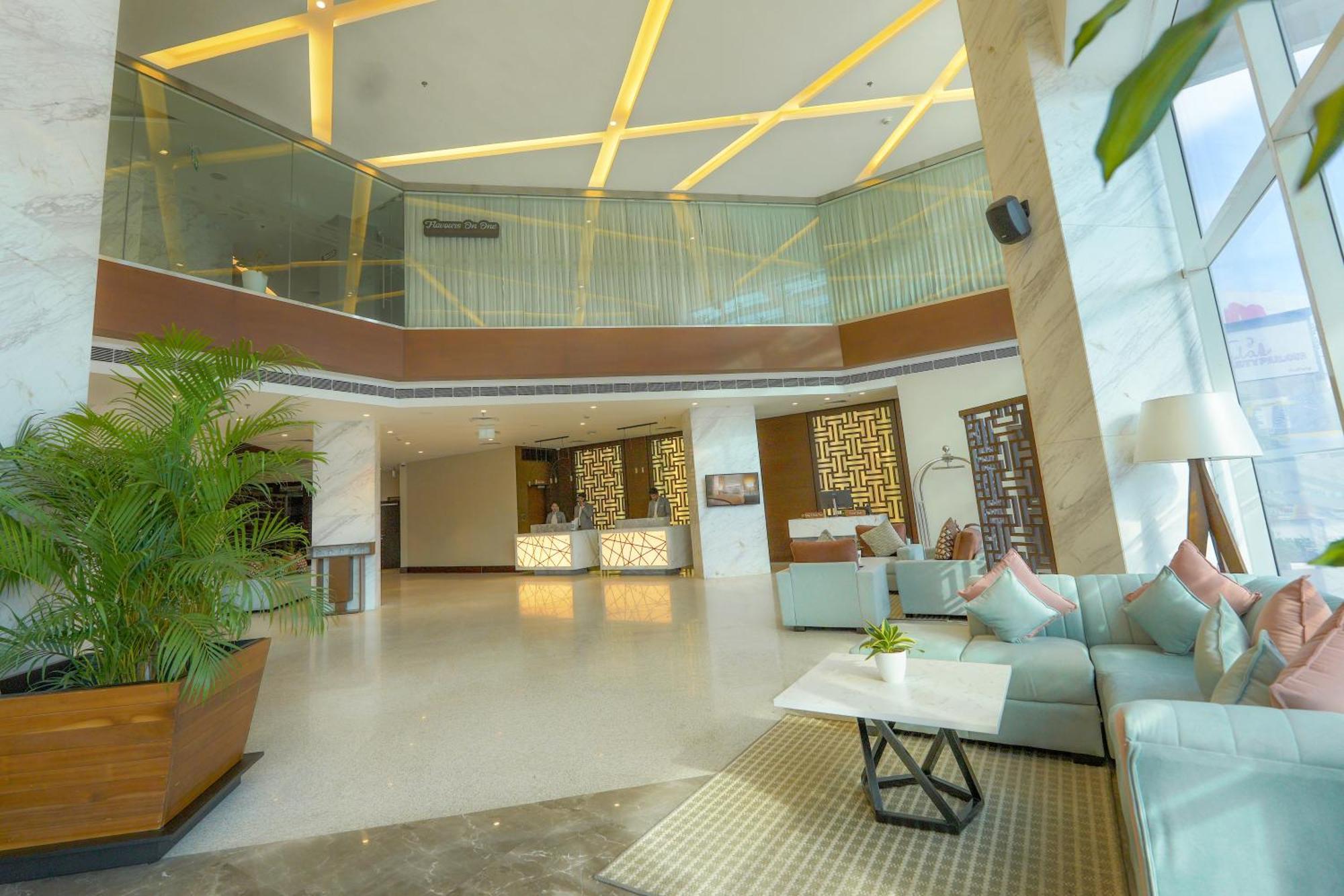 Gokulam Grand Trivandrum Thiruvananthapuram Kültér fotó