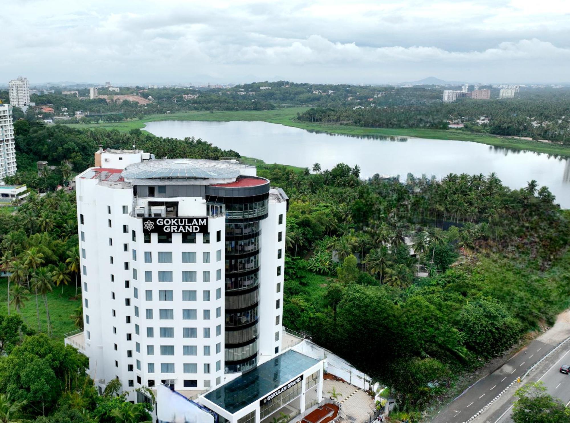 Gokulam Grand Trivandrum Thiruvananthapuram Kültér fotó